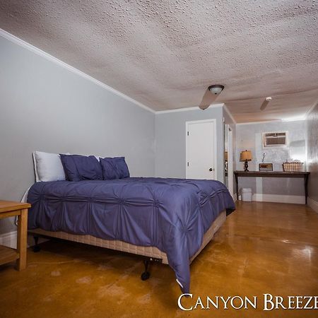 Canyon Breeze Motel Sulphur Εξωτερικό φωτογραφία